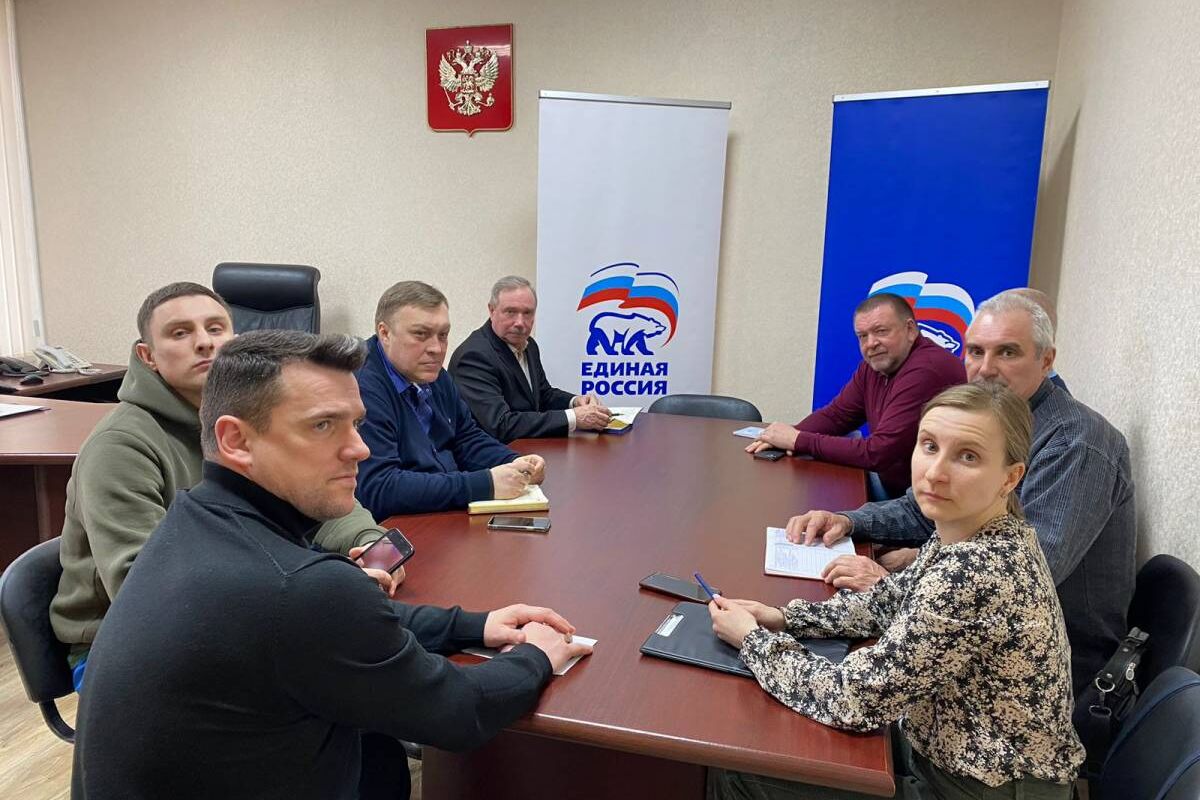 Развитие баскетбола 3х3 в Рославльском районе. «Единая Россия» и Федерация баскетбола обсудили планы на спортивный сезон